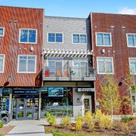 Downtown WP Loft 4 I Huge Hot Tub I Great Views I Activity Program, hotel u gradu 'Winter Park'