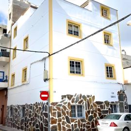 Casa Veronica, hotel in Arona