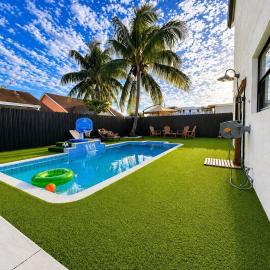 Casa Madrisqui Heated Pool Oasis 12 Guests Midway Keys & Miami