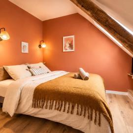 Cosy sous les toits - Charme et modernité、サルグミーヌのホテル