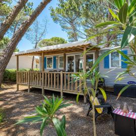 L'Alizé Mobil Home 6 personnes Camping 4 étoiles Piscine Clim Plage à 3 kms Barcarès, hotel in Le Barcarès