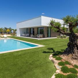 Antequera Golf Villa Pool by ELE Apartments