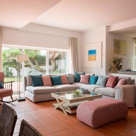 Villa Colares Retreat, Pool, Beach, Sintra، فندق في Colares
