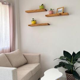 The Nest 2- your home when you roam in Dumaguete, hotel i Laguna