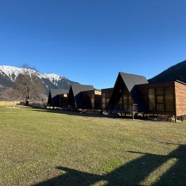 Panorama Mazeri, Hotel in Tvebishi