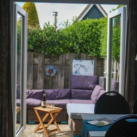 Holiday House Sunny Terrace, hotelli kohteessa Aagtekerke