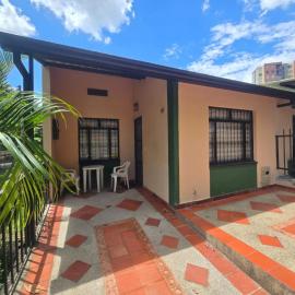 Excelente Casa Familiar