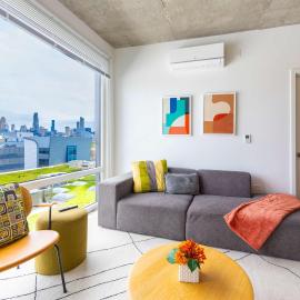 4BR Modern Urban Escape Walk to Zoo Lakefront & Red Line, hotel a Chicago