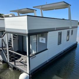 MOLO - Floating House Pula