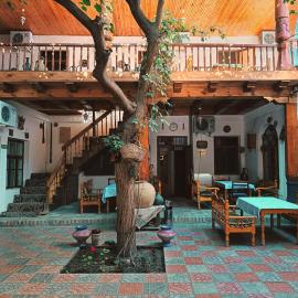 Hotel Nazira & Azizbek, hotel v mestu Bukhara