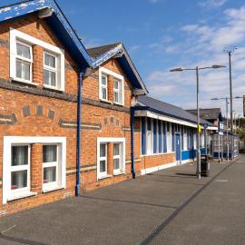 Railway Sleeper Hostel, hotel in Castlerock