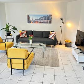 Dream Stay I Zentral I cosy I self check in I nähe Basel, hotel in Pratteln