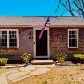 The Coast: Cozy Cape Escape in Dennis Port
