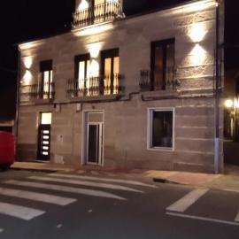 O Descanso Das Burgas, hotel v destinaci Baños de Molgas