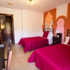 Hotel Puerta Nazarí, hotel v destinácii Órgiva
