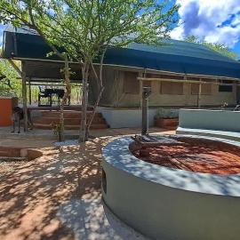Zuri Camp - Tent Kiama – hotel w mieście Tsumeb