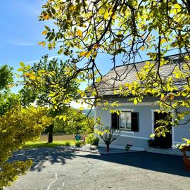 Ferienhaus "Kleine Auszeit", hotel in Tieschen