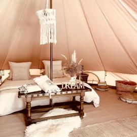 Expérience Glamping, Domaine Finca Lessya & SPA, hotel a Mauguio