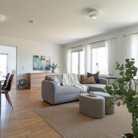 Comfortable Sunny 2 Bedroom Home with Workspace, hotel di Båstad