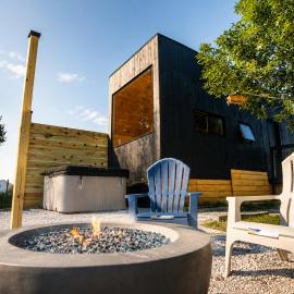 Field of Dreams Tiny Home, hotel di Bangor