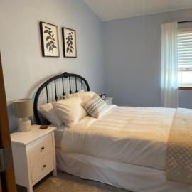 Stunning Executive Townhome in Private HOA, hotel in Waterloo