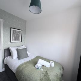 Tranquil Stay Near Shopping and City Centre