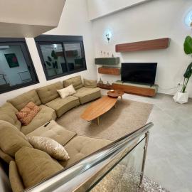 Modern Duplex, Partial Sea View, Akid lotfi, hotel u gradu 'Oran'