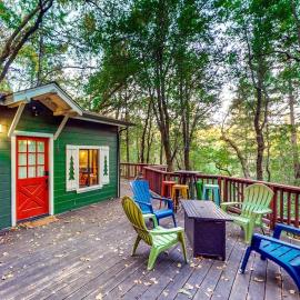 The Lazy Bear, hotel em Forestville