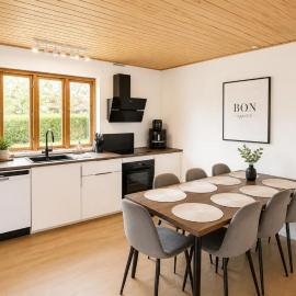 The Storks - Cozy 3 bedroom property in Odense - Full Kitchen - 2026 renovated - Free Parking
