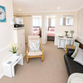 Belle Aire Beach Retreat at Hemsby with FREE WIFI Bed linen included Freely tvs in bedrooms and FREE onsite entertainment, hotel din Hemsby