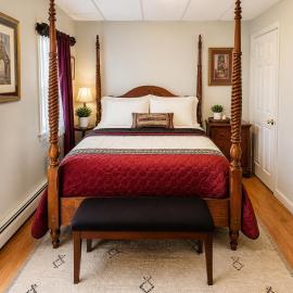 Private #2 Room in 2BR Fall River Stay Urban Haven, hotel in Fall River