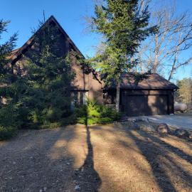 Secluded Chalet, hotel in Harrison
