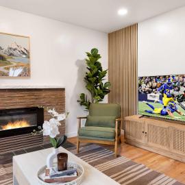 Spacious 2BR Home Near UW Parks & Station, hotel v destinaci Seattle
