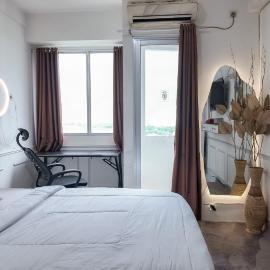 Apartemen Riverview Tower Mahakam With Netflix By UVroomsOfficial, хотел в Tegalgede