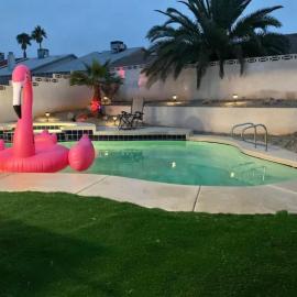 Pool ,Jacuzzi,BBQ & Pool Table Family Retreat, hotel din Las Vegas