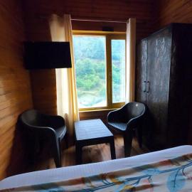 Bagwan Kainchi Stay, hotel em Bhowāli