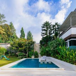 The Lavana Signature Villa Alessa Puncak, hotel i Puncak