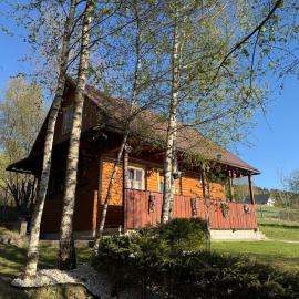 Drevenica U Bučkov, hotel a Lutiše