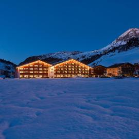 ROBINSON ALPENROSE Zürs, hotel sa Zürs am Arlberg