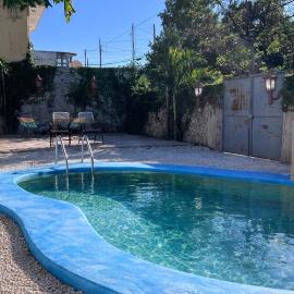 Casa Huahuix - Residencia Familiar con Piscina en Mérida