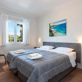 Balaris Apartments