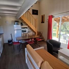 Maison T4 logement entier dans résidence de loisirs avec piscine, hotel u gradu 'Sauve'