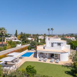 Villa Benjamin - Vale do Lobo, Hotel in Vale do Lobo