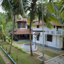 Poomuttathillam, hotel a Kunnamangalam