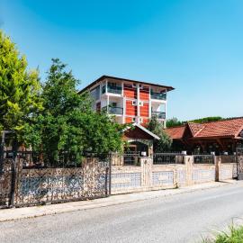 Melrose Pansiyon, ξενοδοχείο στο Παμούκαλε