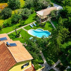 Poly's Villa Lefkada