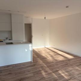 1 Single Big Room Apartment with Big Terrace, Kitchen, Sauna, hotel u gradu Lajnfelden-Ehterdingen
