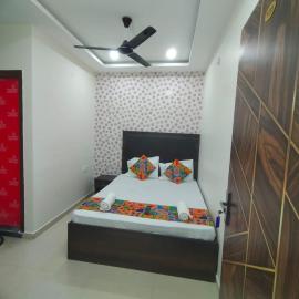 HOTEL TIRUMALA VAIBHAv, hotel v destinácii Secunderābād