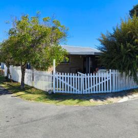 Sea Wave Cottage, hotel in Pearly Beach