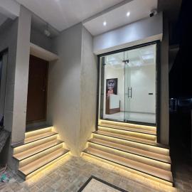 LEO Deluxe & Suite Room, hotel in Akalkot